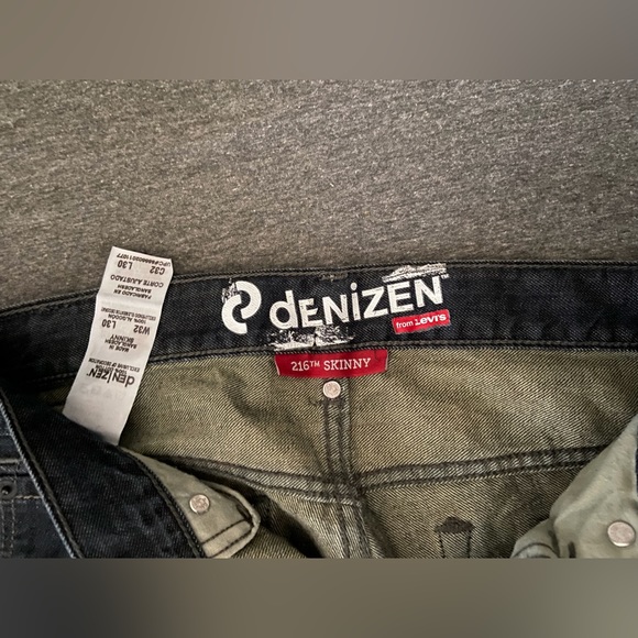 Denizen from Levi's 216 Skinny Fit Denim Jeans - Picture 2 of 6
